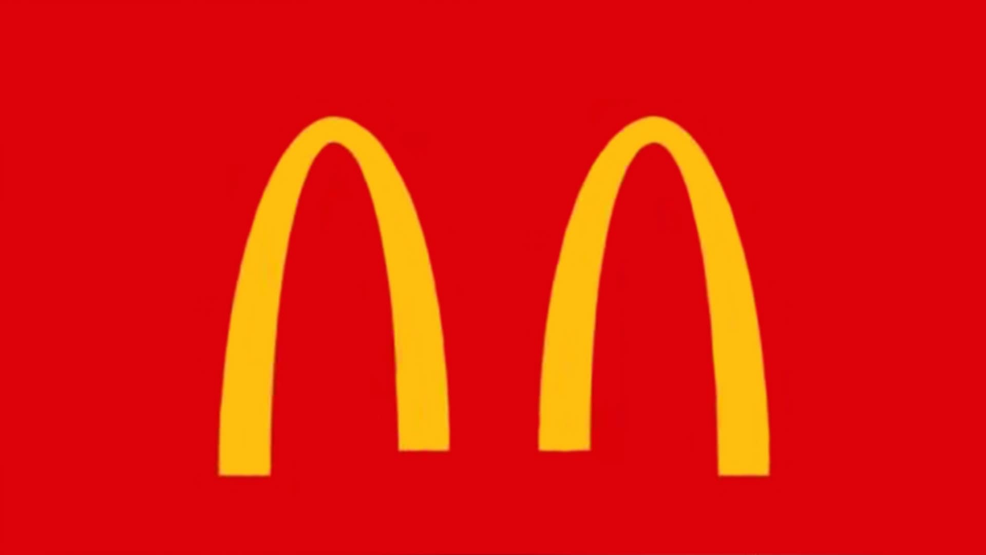 logo McDonald's covid