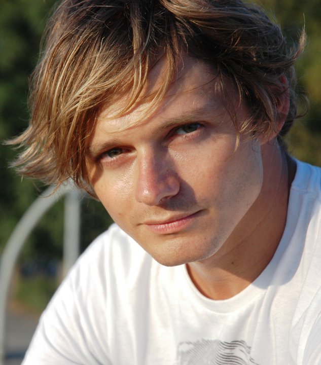 Giulio Xhaet copywriter Cesop