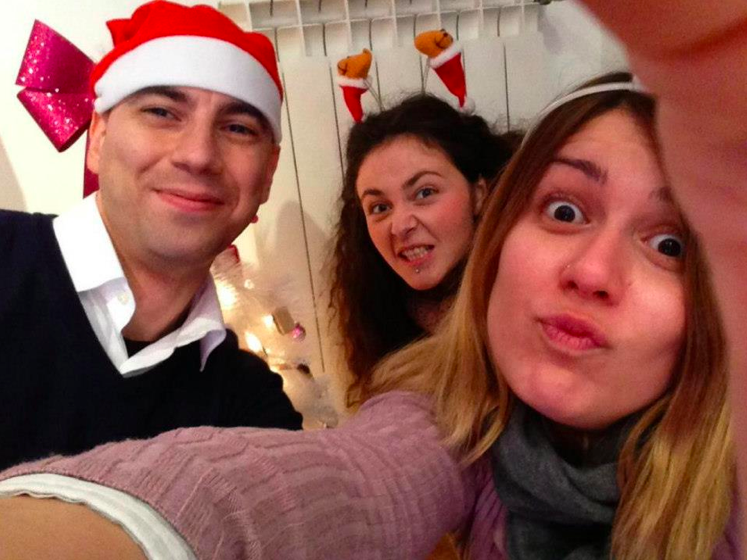 Scopri di più sull'articolo C’è chi viene, chi va, chi resta. E ci sono gli auguri per te